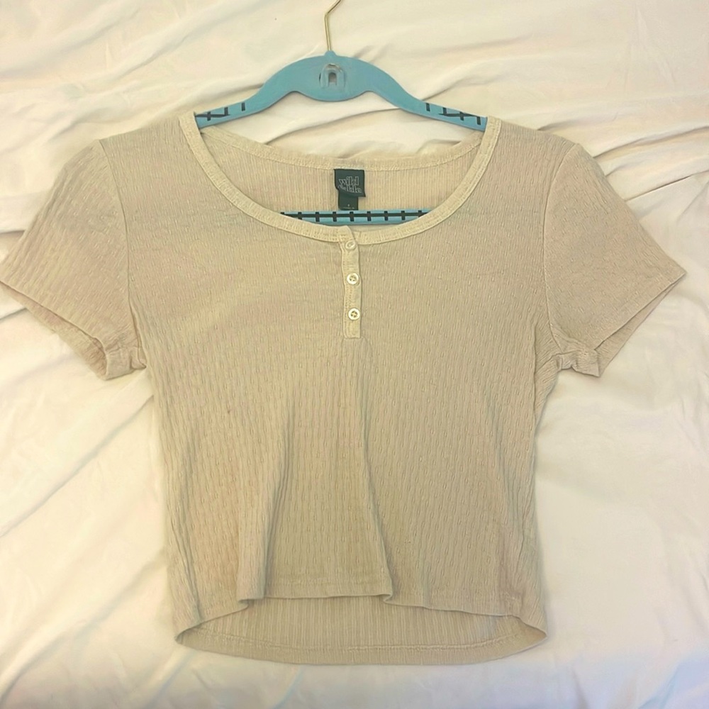 Wild fable crop button up top